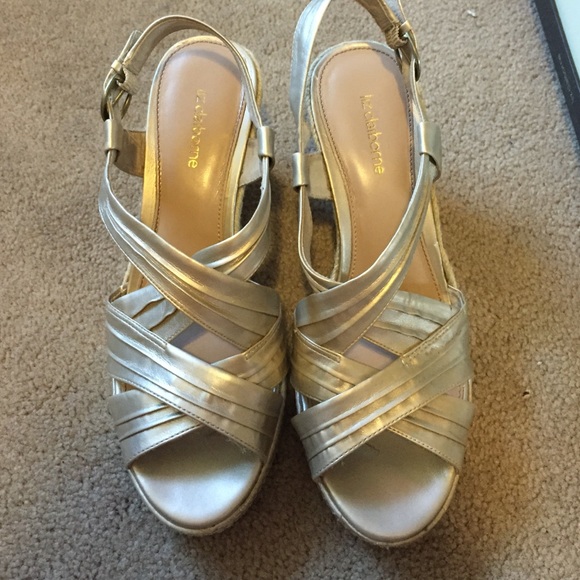 Metallic wedges - Picture 2 of 4